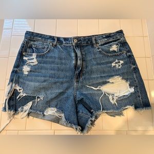 American Eagle ripped shorts